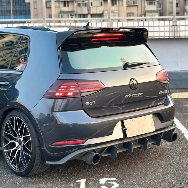 VOLKSWAGEN福斯 GOLF GTI  第5張相片