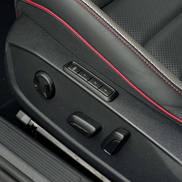 VOLKSWAGEN福斯 GOLF GTI  第11張相片