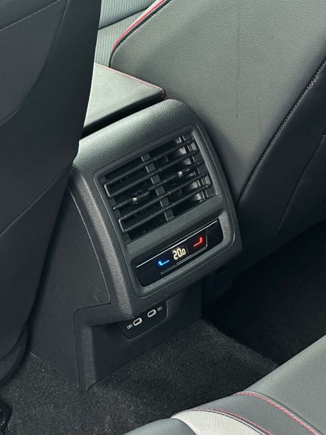 VOLKSWAGEN福斯 GOLF GTI  第12張相片