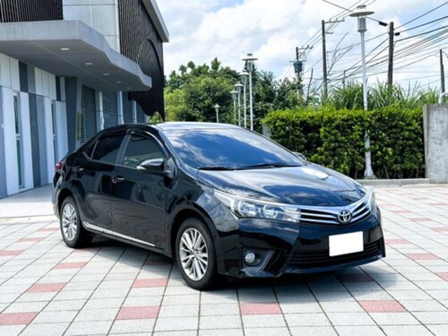 TOYOTA豐田 ALTIS  第3張相片
