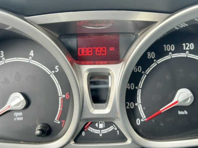 FORD福特 FIESTA  第8張相片