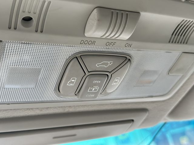 TOYOTA豐田 PREVIA  第8張相片