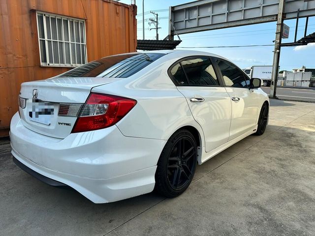 HONDA本田 CIVIC  第2張相片
