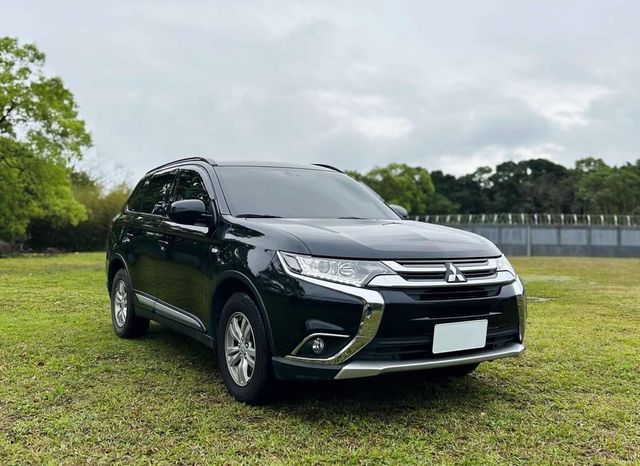 MITSUBISHI三菱 OUTLANDER  第1張相片