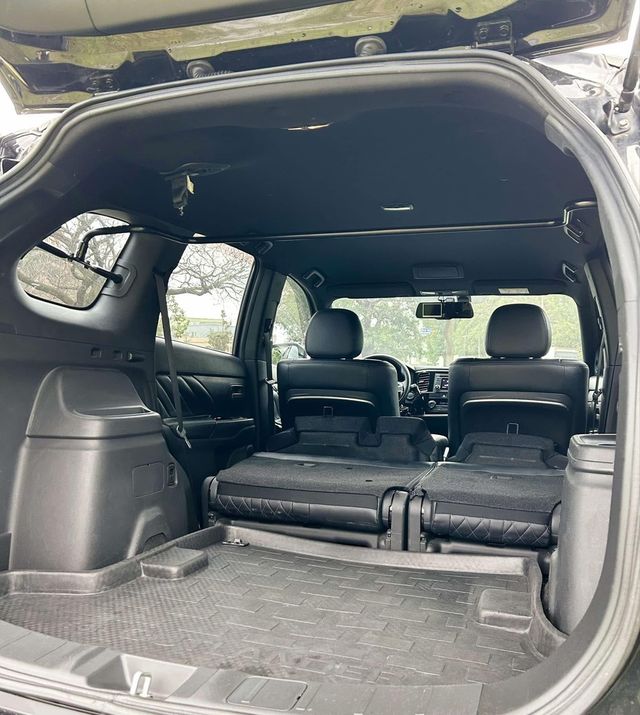 MITSUBISHI三菱 OUTLANDER  第4張相片