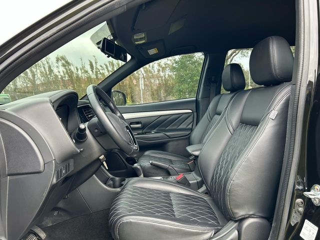 MITSUBISHI三菱 OUTLANDER  第8張相片