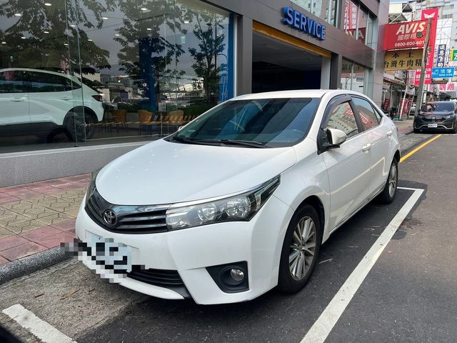 TOYOTA豐田 ALTIS  第1張相片