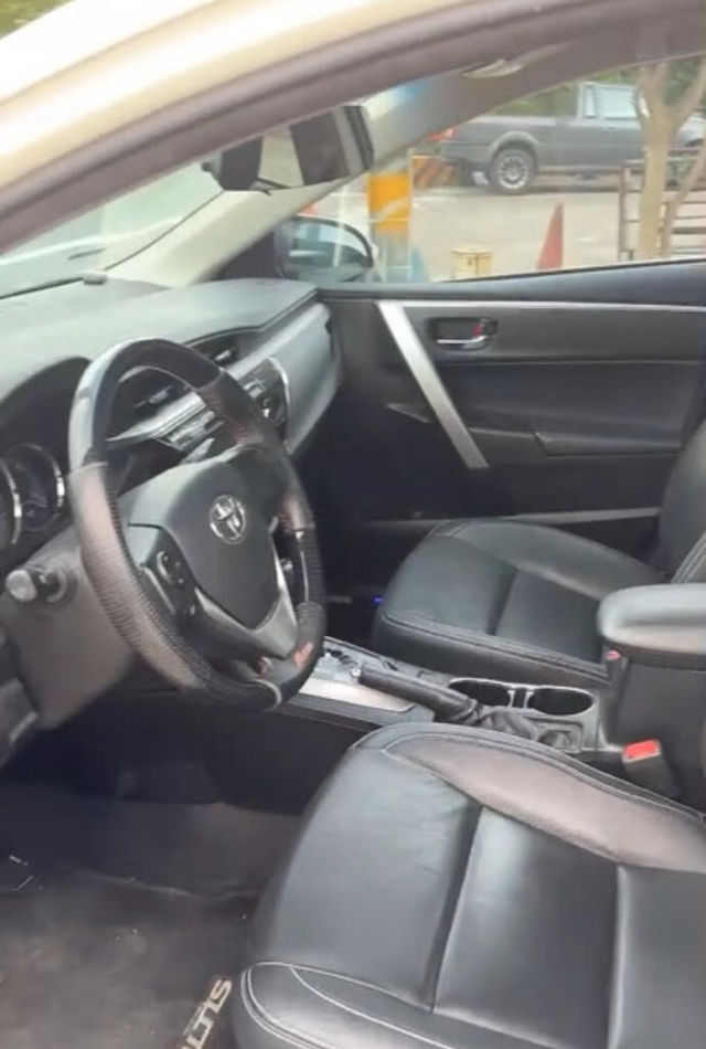 TOYOTA豐田 ALTIS  第3張相片