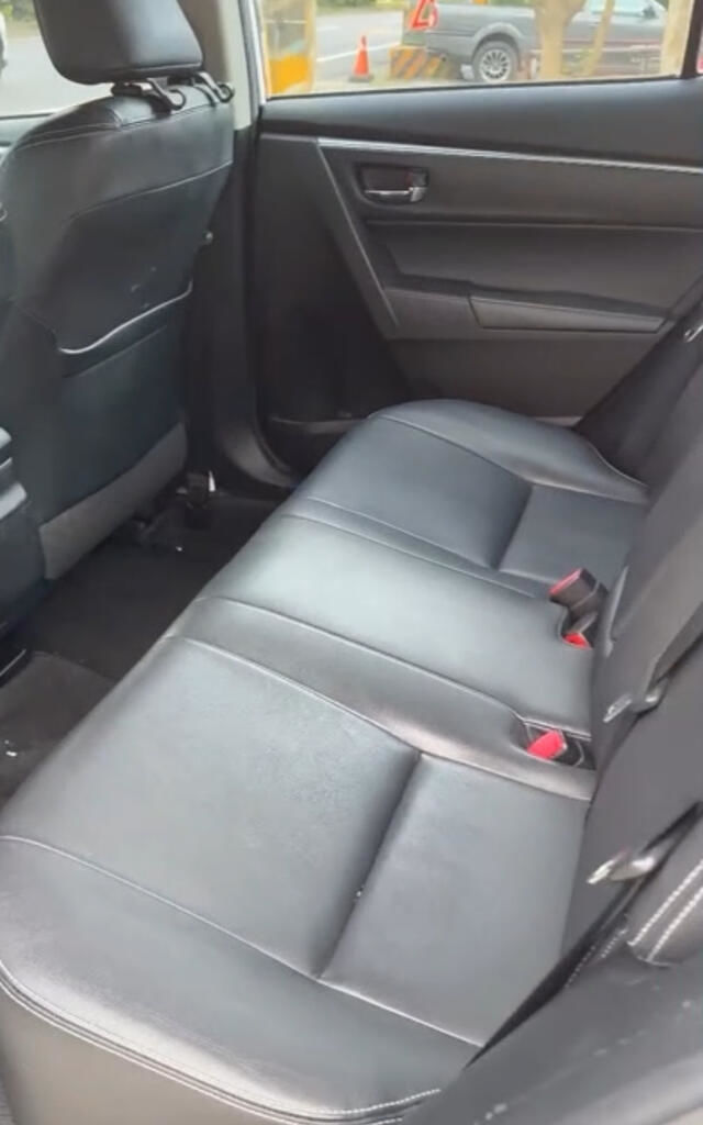 TOYOTA豐田 ALTIS  第4張相片