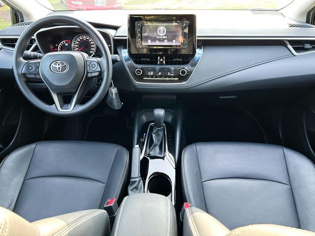 TOYOTA豐田 ALTIS  第4張相片