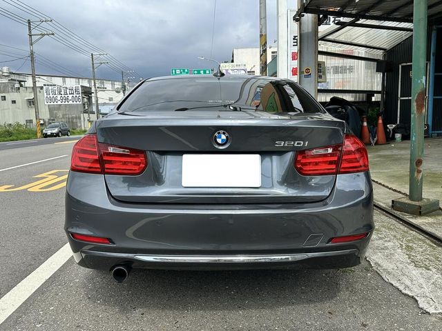 BMW寶馬 320I  第5張相片