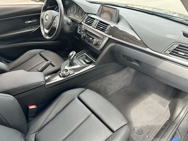 BMW寶馬 320I  第8張相片
