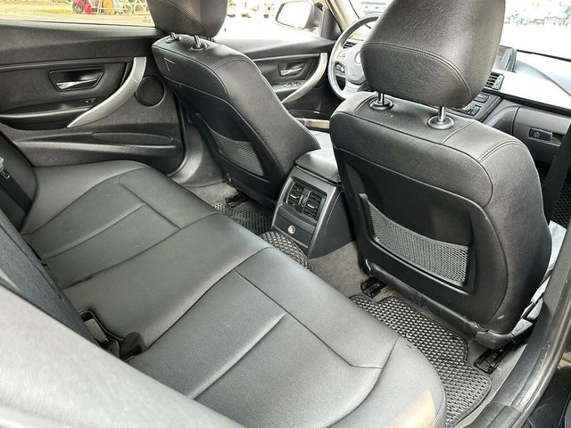 BMW寶馬 316I  第6張相片