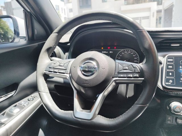 『認證』智行旗艦版.原鈑件.360環景.CarPlay.盲點.ikey.緊急煞停.車道偏移警示  第7張相片