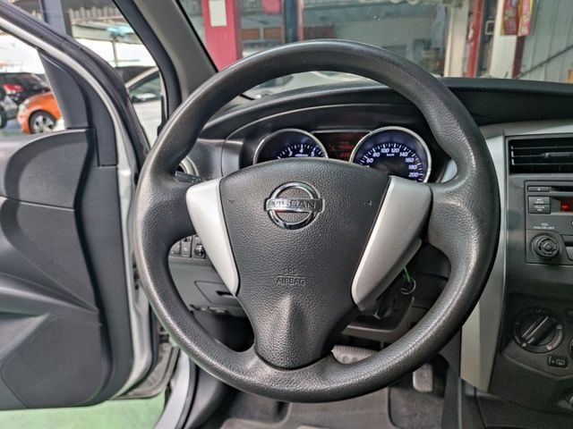『認證』購車贈交車保養+SUM五大保固.ABS.雙前座氣囊.超划算代步車  第7張相片