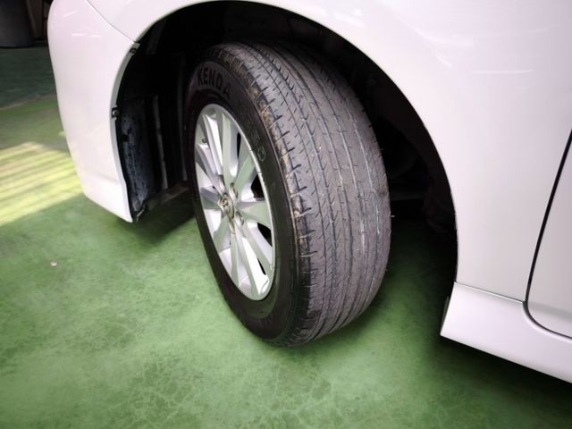 『認證』原鈑件.雙氣囊.ABS.購車贈保養+保固+全新安卓機  第17張相片