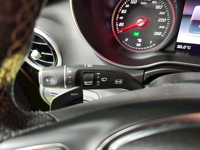 『可全貸』豪華八人座.柴油渦輪.電動側滑門、尾門.倒車影像.換檔撥片  第12張相片