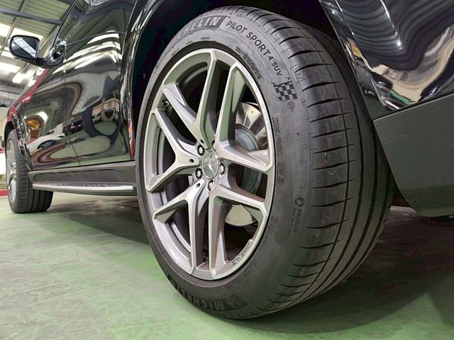 『總代理』23P跟車.全景天窗.360環景.導航.氣壓懸吊.摸門.盲點.電動尾門  第17張相片