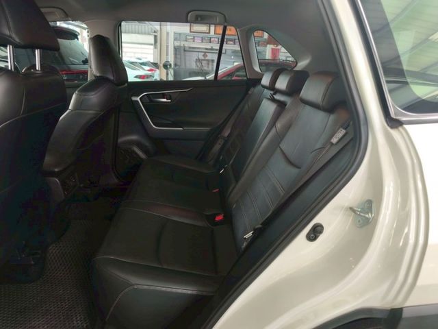 『認證』原鈑件.尊爵版.ACC主動跟車.ikey免鑰匙.電動椅.盲點.購車贈全新安卓機+carplay  第3張相片