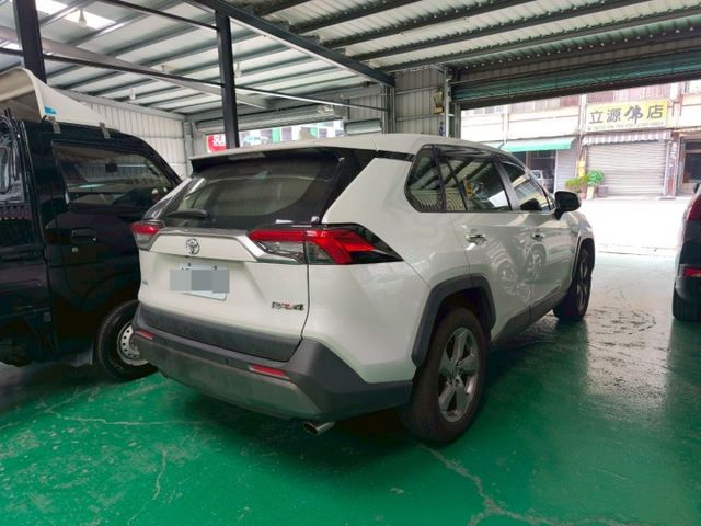 『認證』原鈑件.尊爵版.ACC主動跟車.ikey免鑰匙.電動椅.盲點.購車贈全新安卓機+carplay  第10張相片