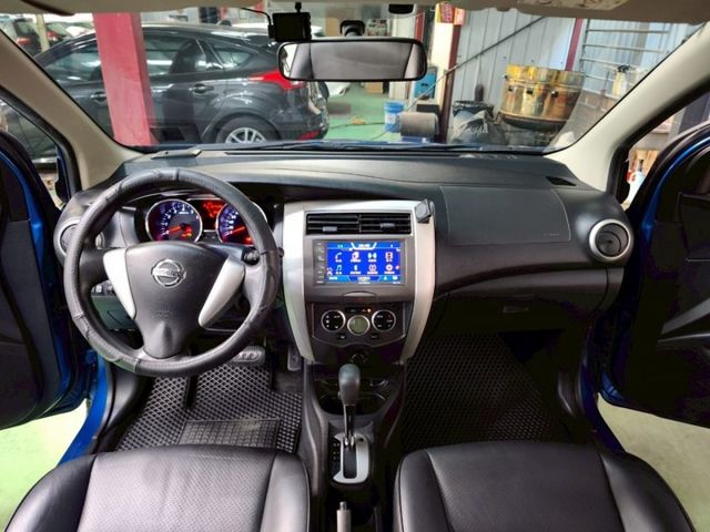 『可全貸』ikey免鑰匙.ABS.導航.倒車影像.藍芽.雙前座氣囊.胎壓偵測.行李架  第6張相片
