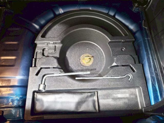 『可全貸』ikey免鑰匙.ABS.導航.倒車影像.藍芽.雙前座氣囊.胎壓偵測.行李架  第16張相片