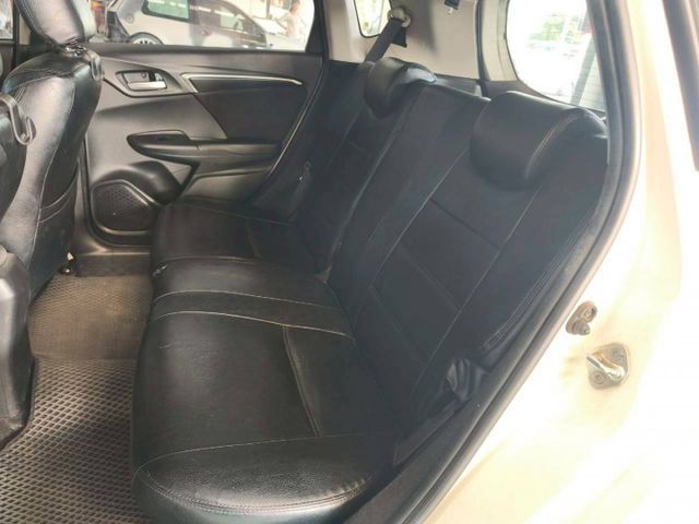 『認證』原鈑件.S版.換檔撥片.藍芽.倒車影像.定速巡航.ABS.四輪米其林  第3張相片