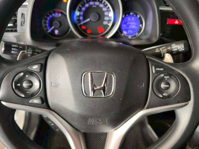 『認證』原鈑件.S版.換檔撥片.藍芽.倒車影像.定速巡航.ABS.四輪米其林  第5張相片