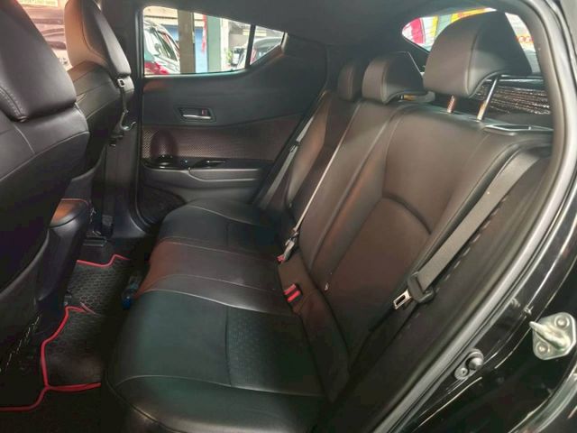 『認證』頂規豪華版.一手原廠保養僅跑5萬.ikey.安卓機.360環景.全車喇叭升級  第3張相片