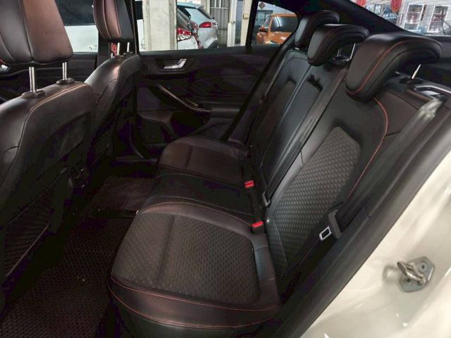 『認證』原鈑件.ST-Line Lommel.僅跑5萬公里.lv2跟車.B&O音響.抬顯.盲點.免鑰匙.Carplay  第3張相片