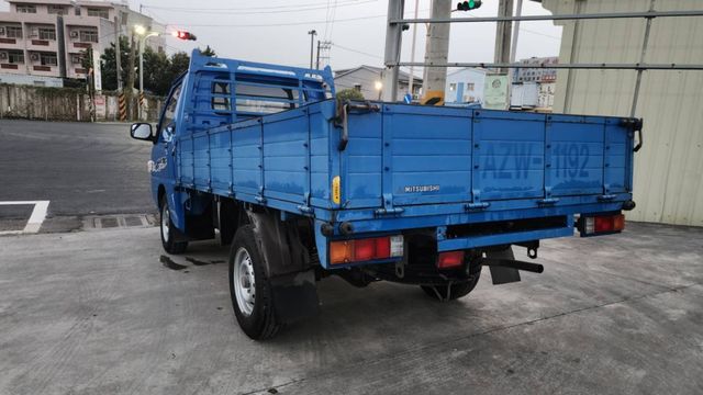 『認證』五大系統保固.僅跑7萬公里.胎壓警示.USB音響主機  第9張相片