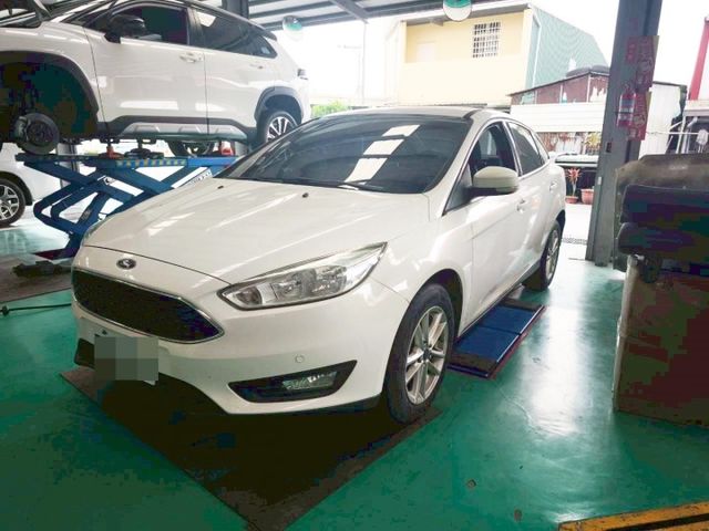 『認證』原鈑件.五大系統保固.定速.循跡防滑.安卓機.雙系統Carplay.isofix  第1張相片