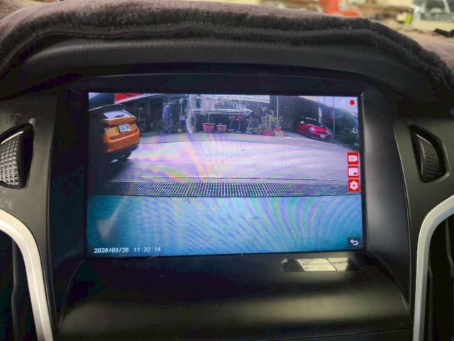 『認證』原鈑件.五大系統保固.定速.循跡防滑.安卓機.雙系統Carplay.isofix  第7張相片