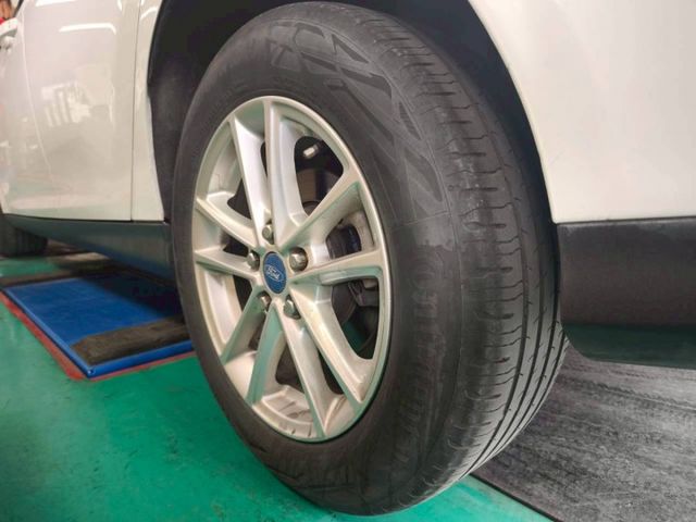 『認證』原鈑件.五大系統保固.定速.循跡防滑.安卓機.雙系統Carplay.isofix  第10張相片