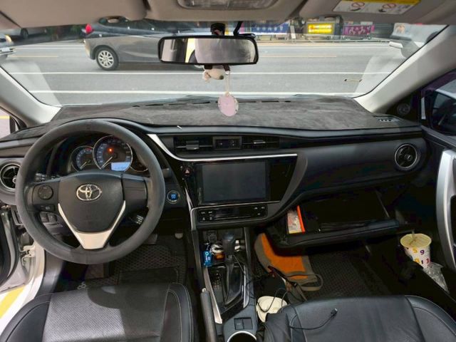 『整備中』原鈑件.ikey免鑰匙.僅跑10萬公里.藍芽.倒車影像.ABS.循跡防滑  第4張相片