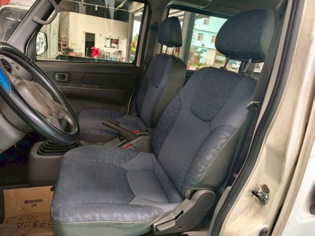 『認證』原鈑件.手排.廂式.五人座.冷氣強.SUM全省五大系統保固  第3張相片