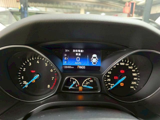 『認證』原鈑件.五大系統保固.定速.循跡防滑.安卓機.雙系統Carplay.isofix  第7張相片
