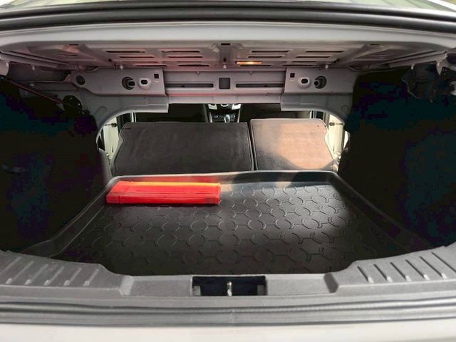 『認證』原鈑件.五大系統保固.定速.循跡防滑.安卓機.雙系統Carplay.isofix  第11張相片