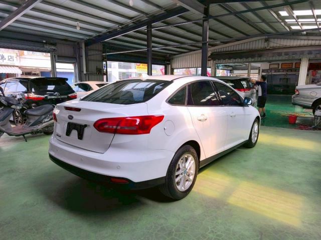 『認證』原鈑件.五大系統保固.定速.循跡防滑.安卓機.雙系統Carplay.isofix  第18張相片