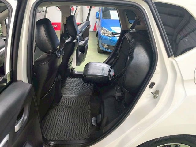 『認證』原鈑件.S版.換檔撥片.藍芽.倒車影像.定速巡航.ABS.四輪米其林  第17張相片