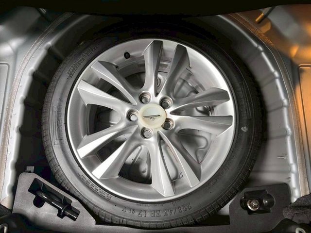 『認證』懷舊時尚.Sport版.4WD.原鈑件.僅跑13萬km.HID頭燈.倒車顯影.定速  第16張相片