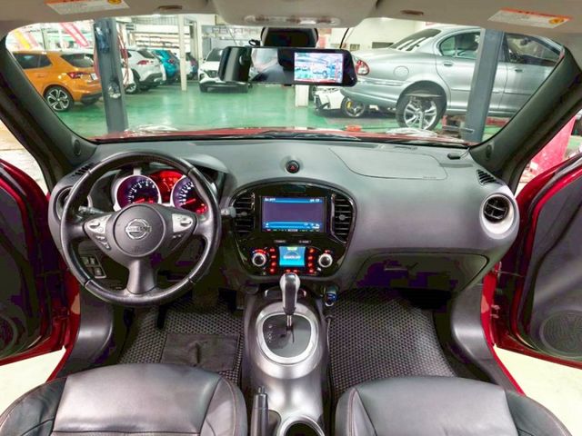 『認證』4WD渦輪版.一手車僅跑7萬公里.循跡防滑.isofix.倒車影像.雙前座電熱椅  第5張相片