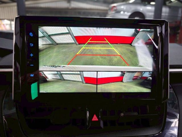 『認證』新車保固中.豪華+.免鑰匙.盲點.Acc全速域跟車.倒車顯影.雙系統Carplay  第9張相片
