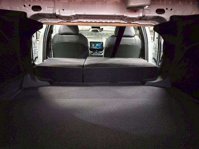 『認證』新車保固中.豪華+.免鑰匙.盲點.Acc全速域跟車.倒車顯影.雙系統Carplay  第13張相片