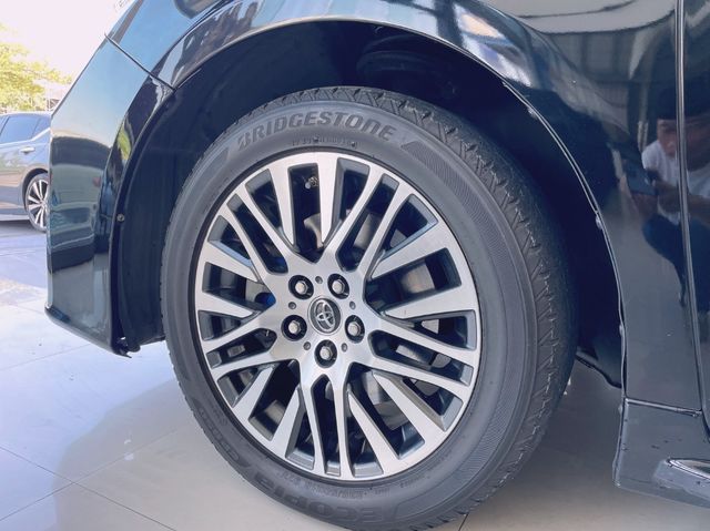 TOYOTA豐田 SIENNA  第4張相片