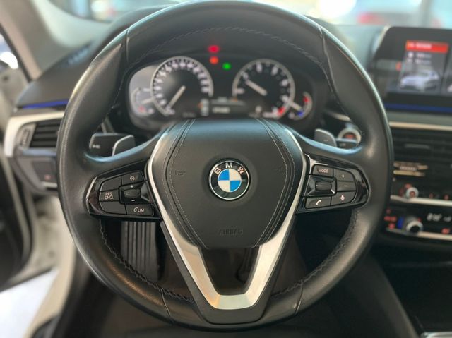 BMW寶馬 520D  第7張相片