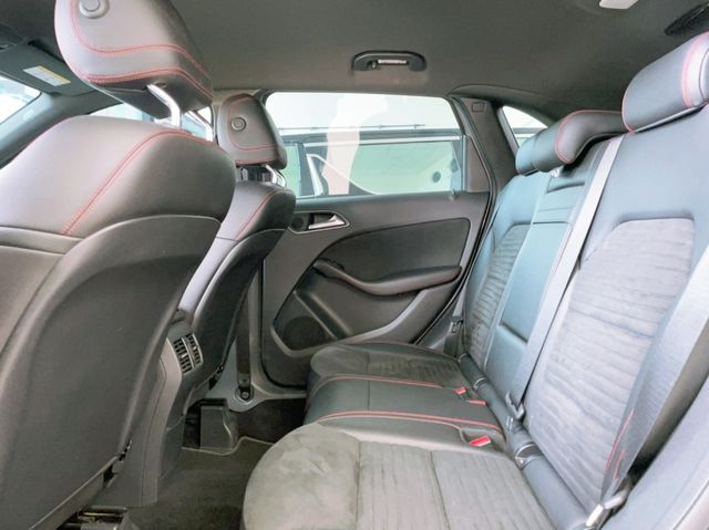 M-BENZ賓士 B180  第15張相片