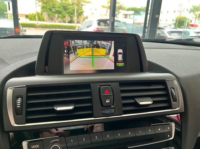BMW寶馬 118I  第9張相片