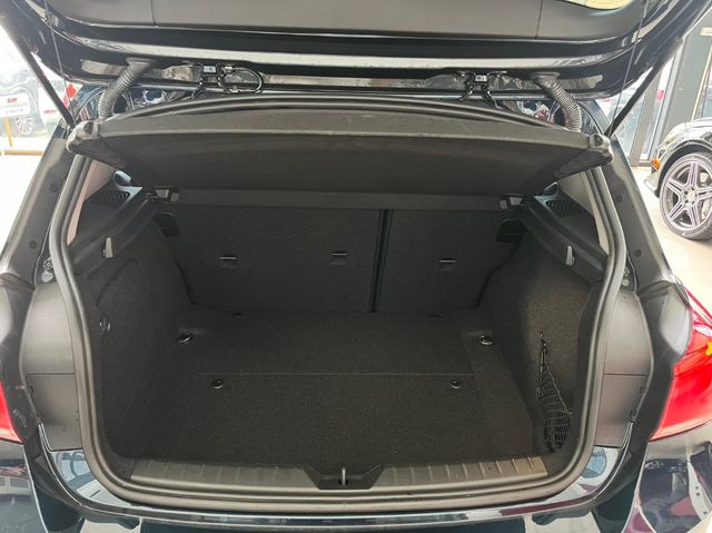 BMW寶馬 118I  第16張相片