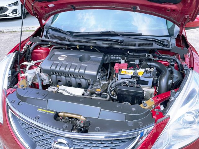 NISSAN日產 TIIDA  第3張相片